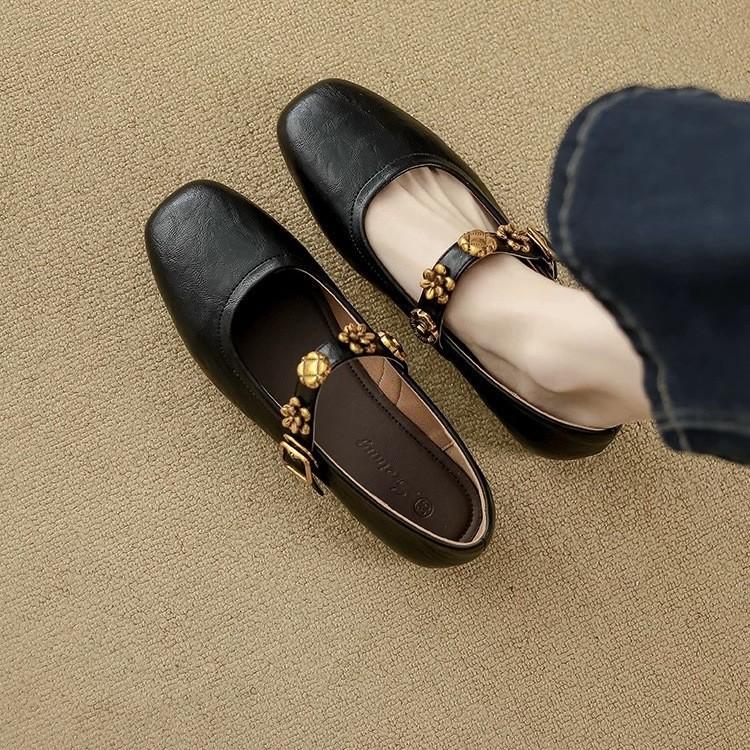 French retro flat shoes women's 2025 new summer skirt Mary Jane small leather shoes ballet evening shoes