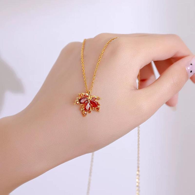 New Fashion Love Memory Red Maple Leaf Pendant Necklace For Women Cute Romantic Female Neck Chain Ladies Stainless Steel Jewelry