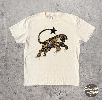 Vintage Jaguar Comfort Colors Shirt - Retro Nature Graphic Tee - Trendy Animal Print - Y2K Streetwear