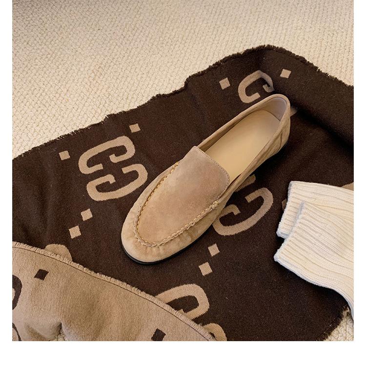 

Super soft lambskin thick-soled loafers women s genuine leather retro not tired feet soft-soled single shoes one pedal lazy small leather shoes 35