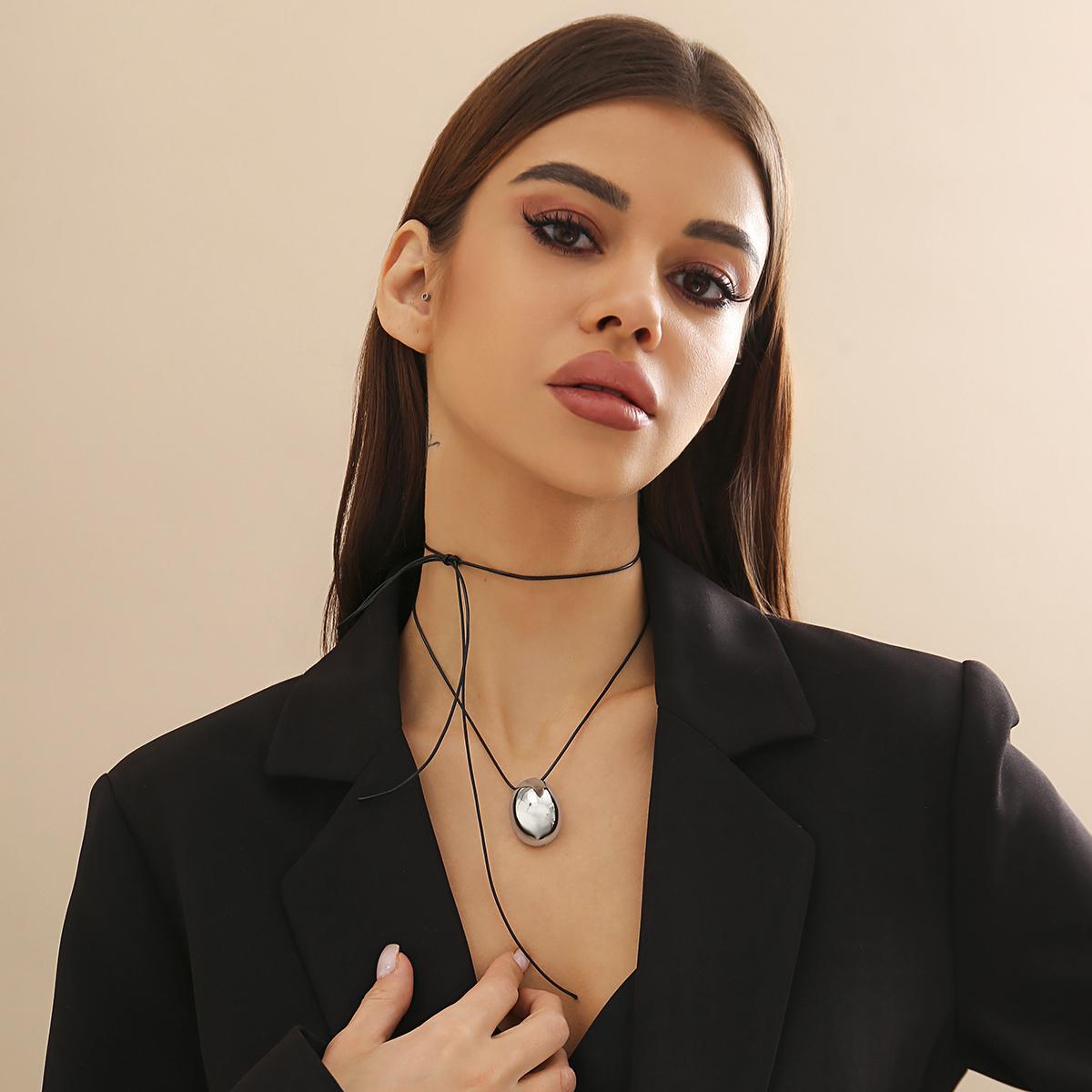 

Long Lace Up Rope Chain with Smooth Ellipsoid Pendant Necklace for Women Elegant Ladies Accessories on Neck 2026 Fashion Jewelry
