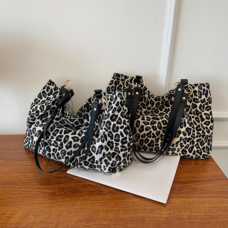 Women Popular Handbags Large Capacity Leopard Shoulder Bags New Fashion Tote Bag Shopping and Travel Bags Canvas Bags