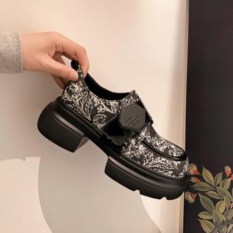 National style platform women's new Chinese-style embroidered flower cloth versatile Mary Jane thick heel small leather shoes casual single shoes