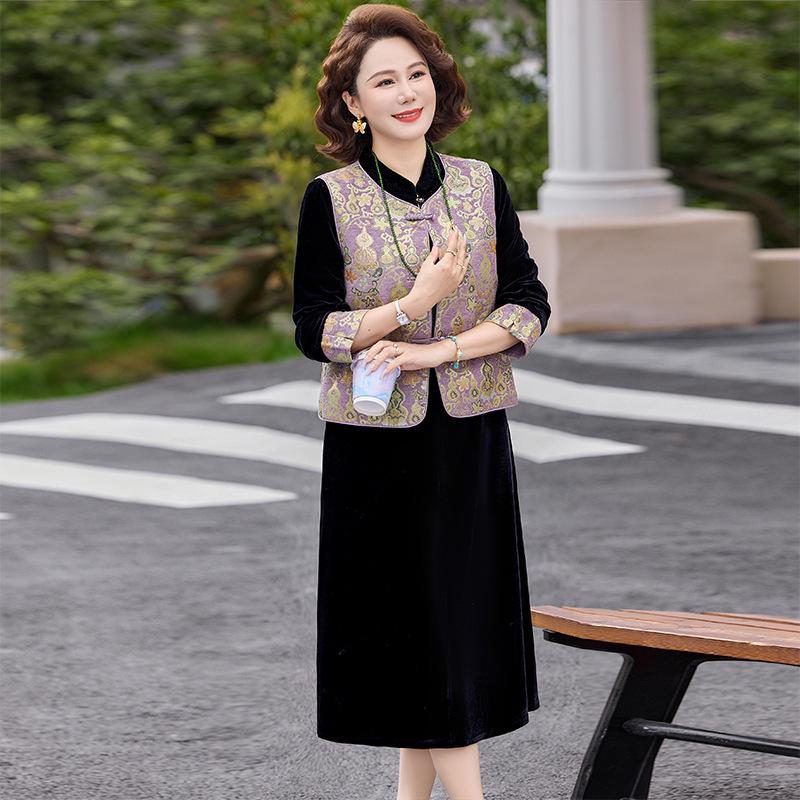 Elegant Gold Velvet Suit - Two-Piece Vest and Skirt Set for Mature Women, Spring/Autumn Collection XL (90-105 kg recommended)