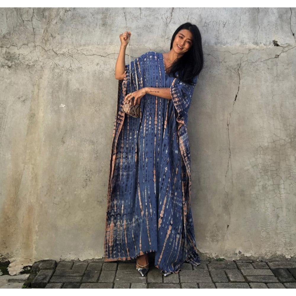 Ramadan-Boho-Kaftan-Kleid in Übergröße für Damen, golden besticktes Maxi-Überzugskleid mit Fledermausärmeln und eingekerbtem Ausschnitt