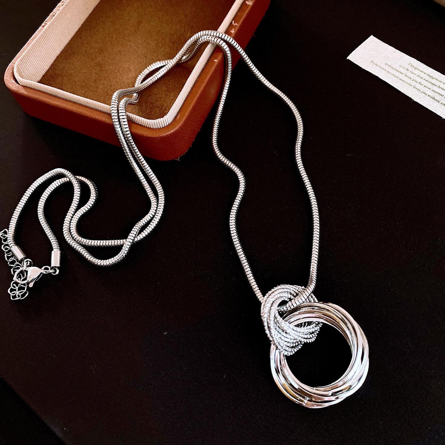 Европейский и американский простой геометрический многослойный круглый кулон ожерелье аксессуары женская холодный ветер цепочка для свитера аксессуары