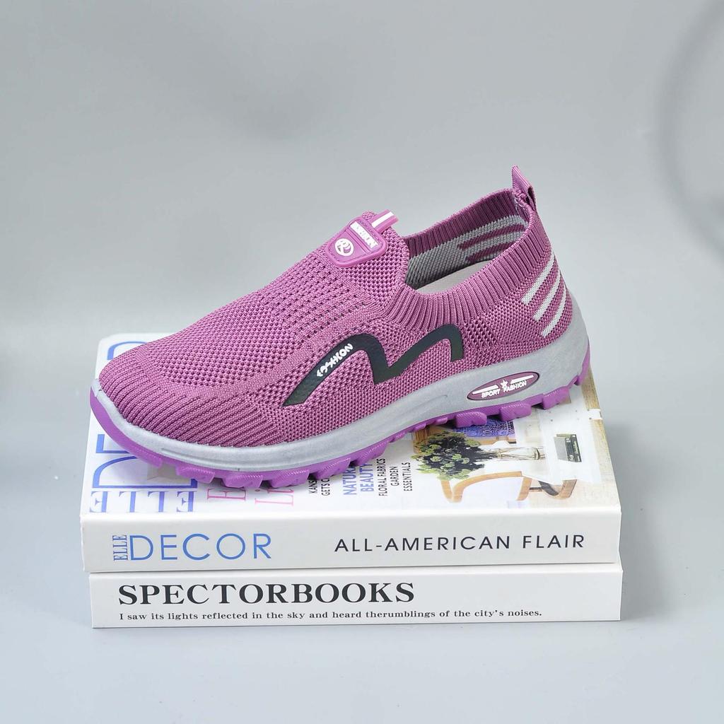 2024 Women's Spring Breathable Slip-On Casual Soft-Soled Shoes
