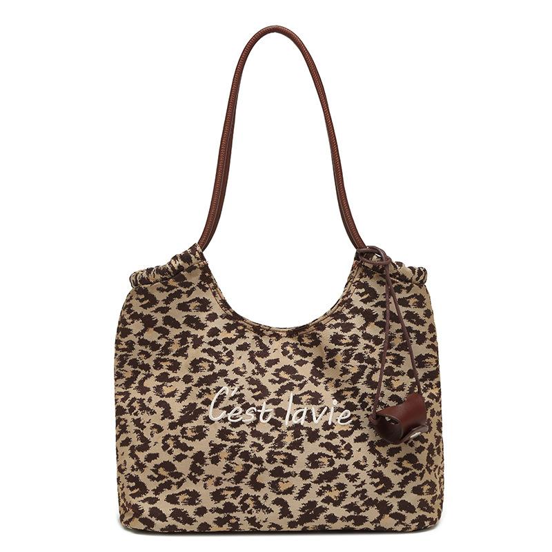 

Tote Bag, Large-capacity, Fashionable and Relaxed Commuter Handbag, Single-shoulder Bag леопард друку кольору