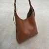 2025 N+ew casual shoulder bag leather women's bag large capacity tote bag simple trend cross-body bag source factory