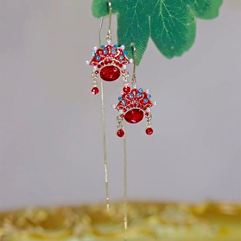 Wind Peking Opera Face Earphone Temperament Retro High-end Long Earrings Ethnic Style New Year's Festive Earrings Women