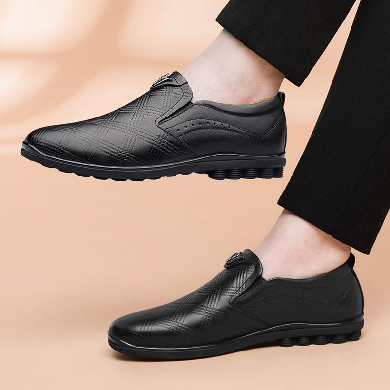 Модные красные лоферы из натуральной кожи — фото 7