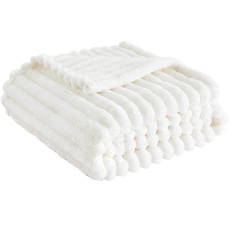Ultra-Soft Plush Sofa Blanket - Cozy, Warm Bedding for Cold Weather