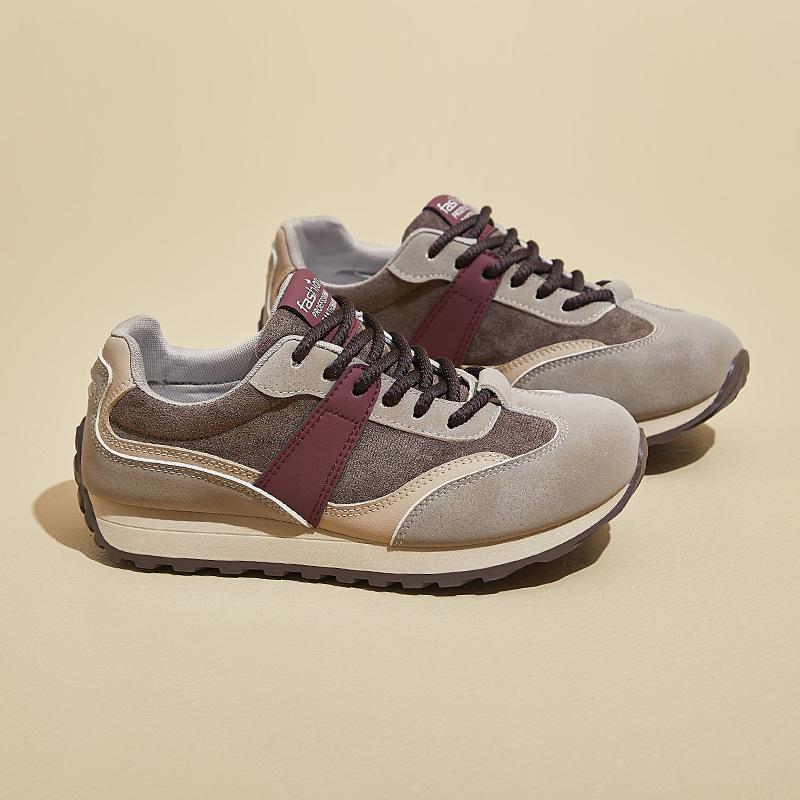 

инс корейская версия новых кроссовок Форрест Гамп для женской осени 2025 года студенческие спортивные толстая подошва увеличение роста повседневные уличные JCF220 35