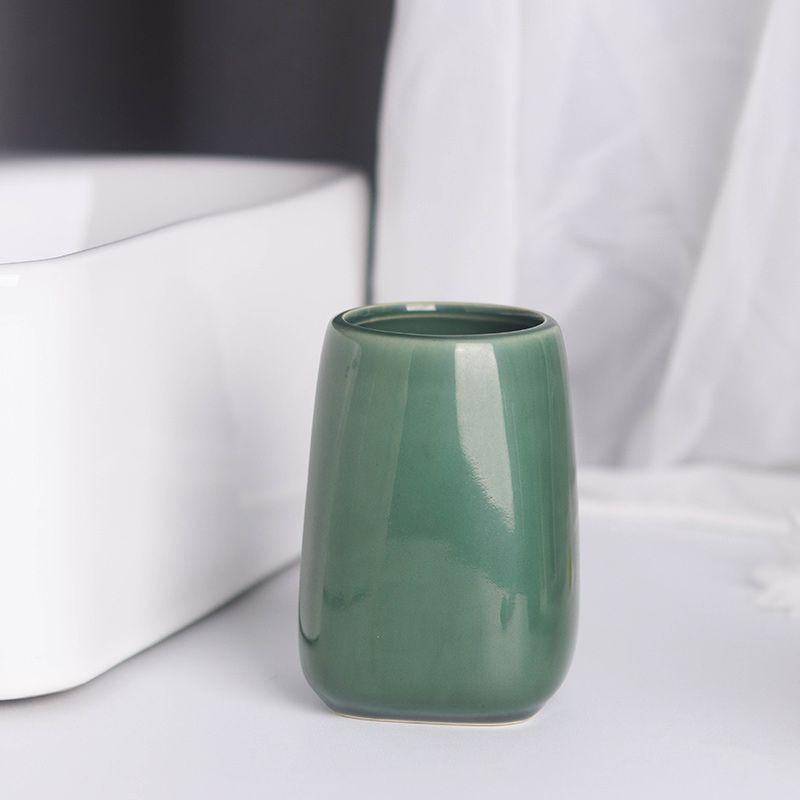 European Style Ceramic Lotion Bottle Green Mouthwash Cup Toilet Brush Hotel Shampoo Lotion Storage Bottle Bathroom Accessories