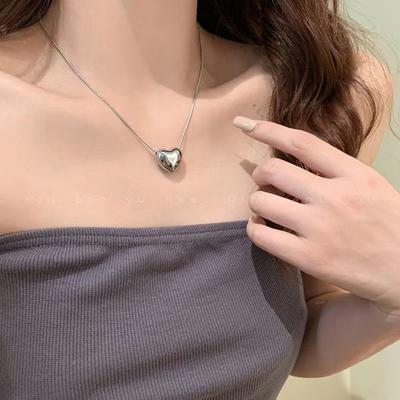 Silver Color Heart Snake Bone Chain Pendant Necklace For Women Korean Personality Simple Temperament Clavicle Choker Necklace