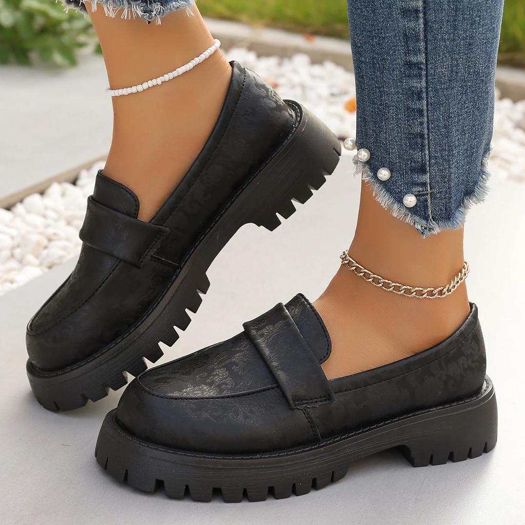 2025 Embroidered Platform Loafers Women Thick Bottom Pu Leather Shoes Woman Comfortable Slip on Casual Shoes Zapatos De Mujer