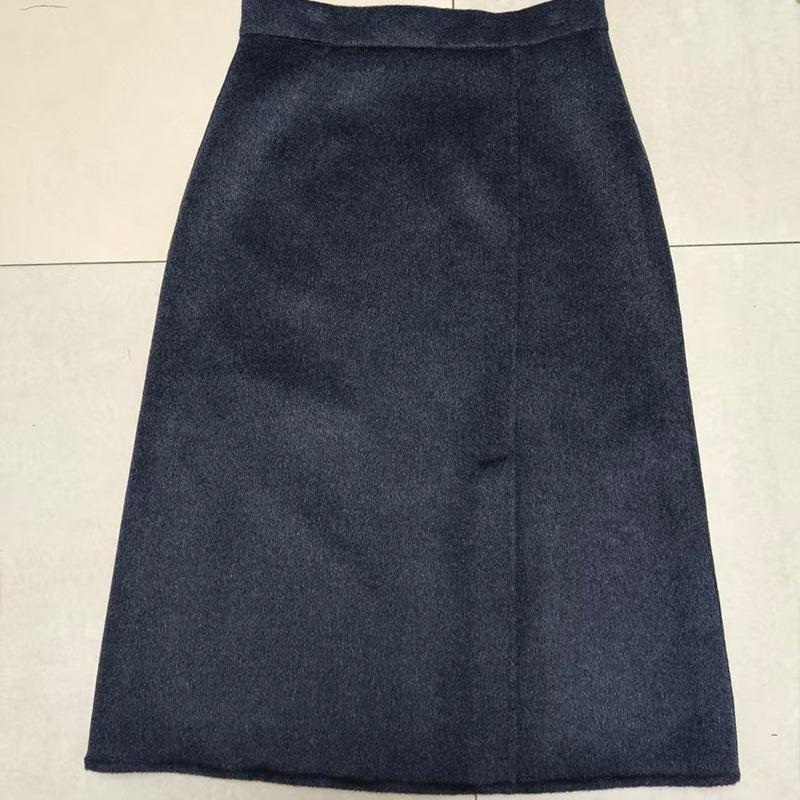 

Women s Black High-Waisted Cashmere A-Line Skirt with Slit - Elegant, Slimming, and Trendy Mid-Length. S чёрный