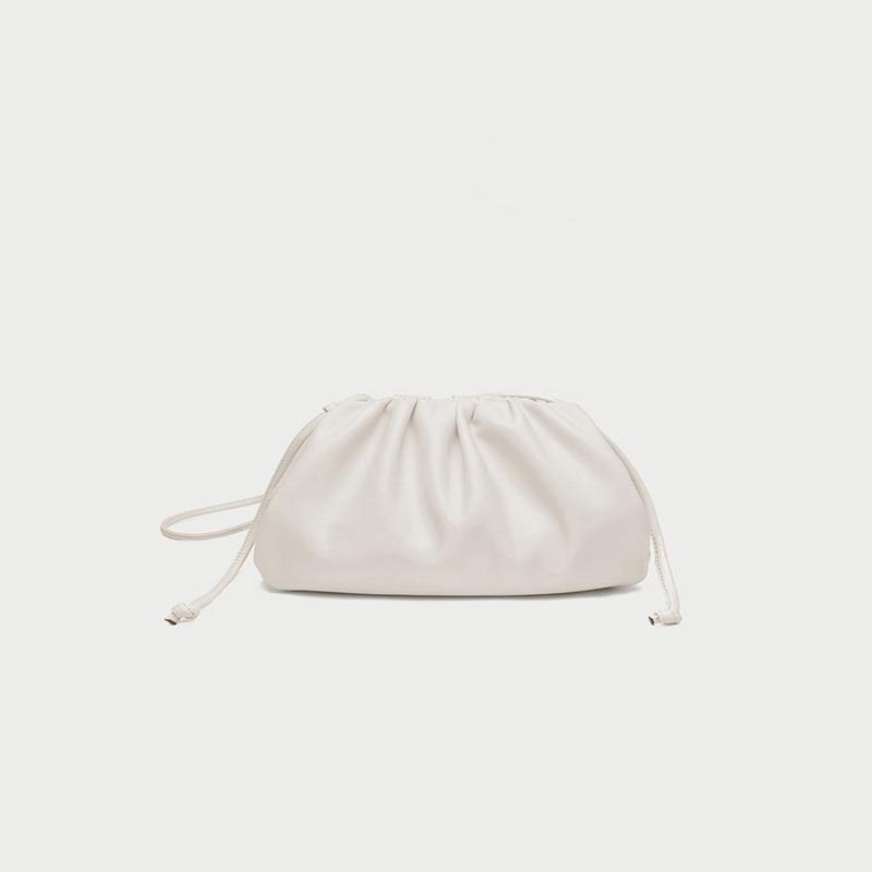 Yi Jinyuan Cloud Bag Female French Niche Net Red Pleated Dumpling Soft Leather One-shoulder Cross-body