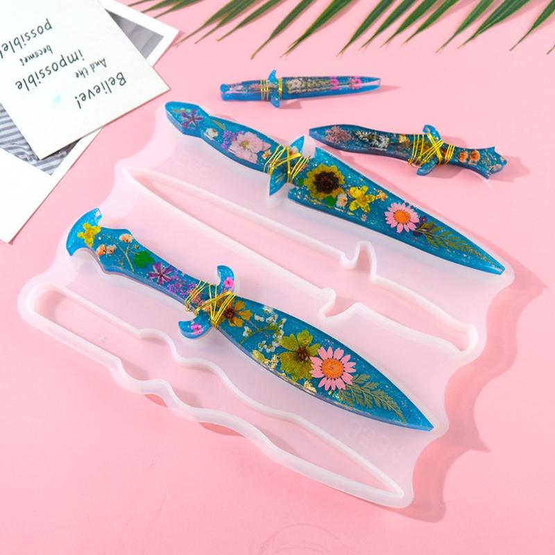 Messer Harzform Verschiedene Formen Schwert Dolch Silikon Epoxidform für Halloween Cosplay Schlüsselanhänger Dekoration DIY Gießen
