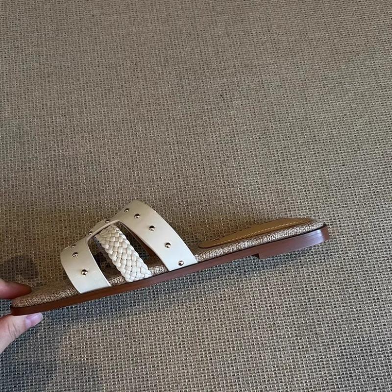 Sheepskin version~ New niche leather rivet one-word slippers women's versatile outer wear comfortable flat-bottomed cool slippers