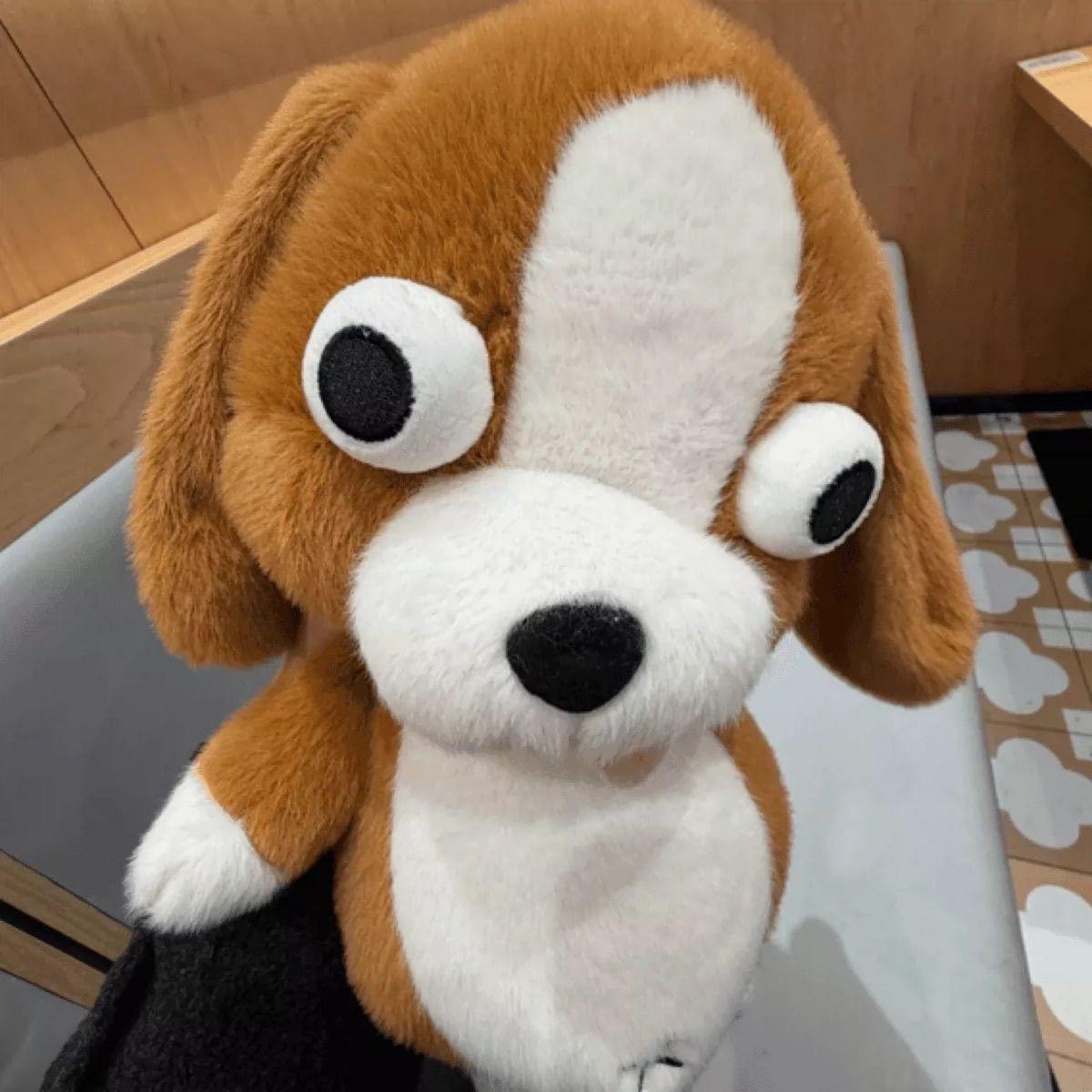 Beagle Plush Evil Dog Birthday Gift: Big-Eyed Cute Doll Figure 35cm (excluding ears)