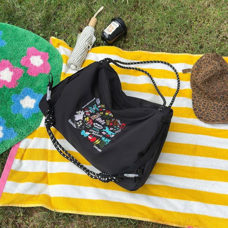 Japanese Fashion Embroidered Nylon Shopping Bag Versatile Large Capacity Canvas Messenger Bag Foreign Style Leisure Commuter Handbag