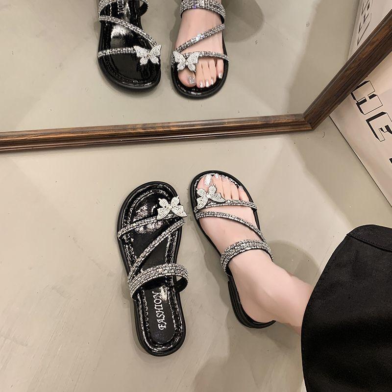 Flat bottom set of toes Internet celebrity French rhinestone slippers 2025 new with skirt women's beach sandals women's summer wear