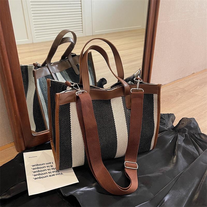 Canvas Bag Women's Large-capacity New Contrasting Color Shoulder Messenger Bag Class Bag Commuter Tote Bag