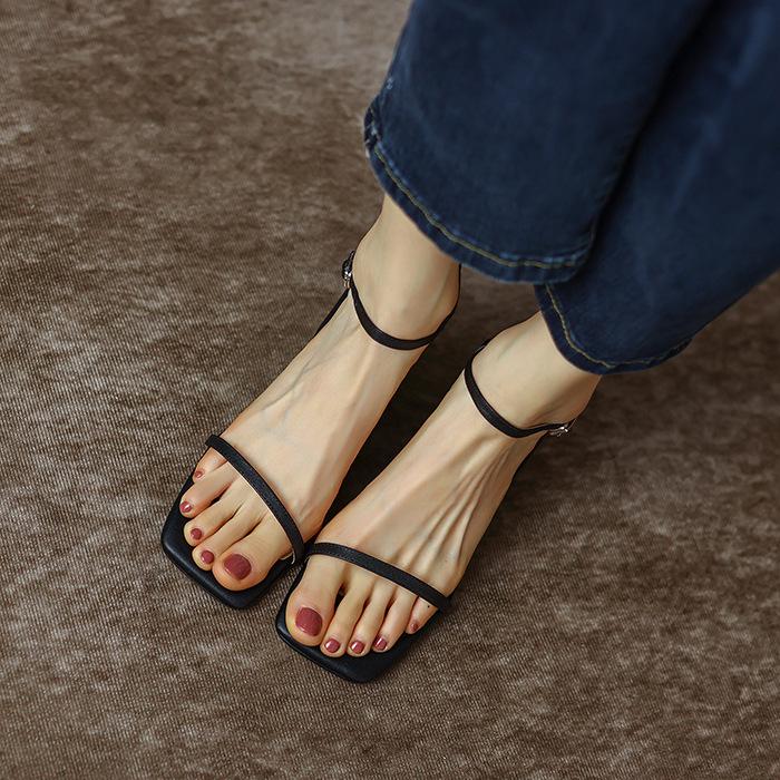Fashion Ankle Strap Middle Heeled Sandals Women Fashion Pu Leather Square Toe Sandales Woman Summer Buckle Party Pumps Shoes Female