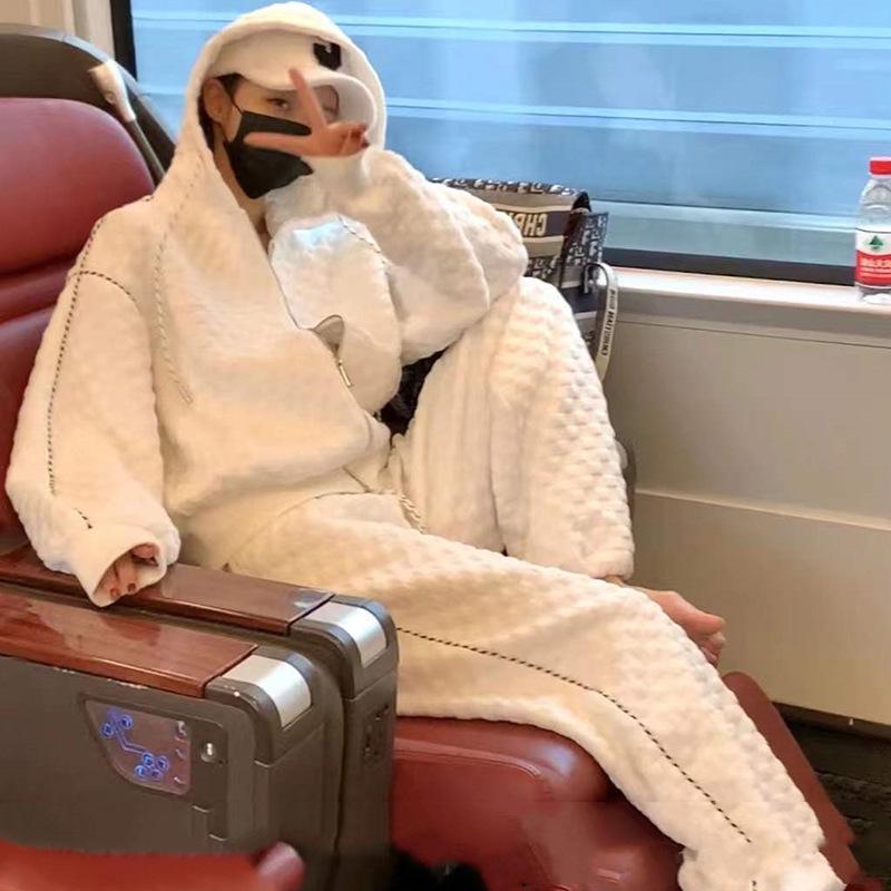 

2025 Новый свободный белый уличный спортивный костюм из двух частей XXL