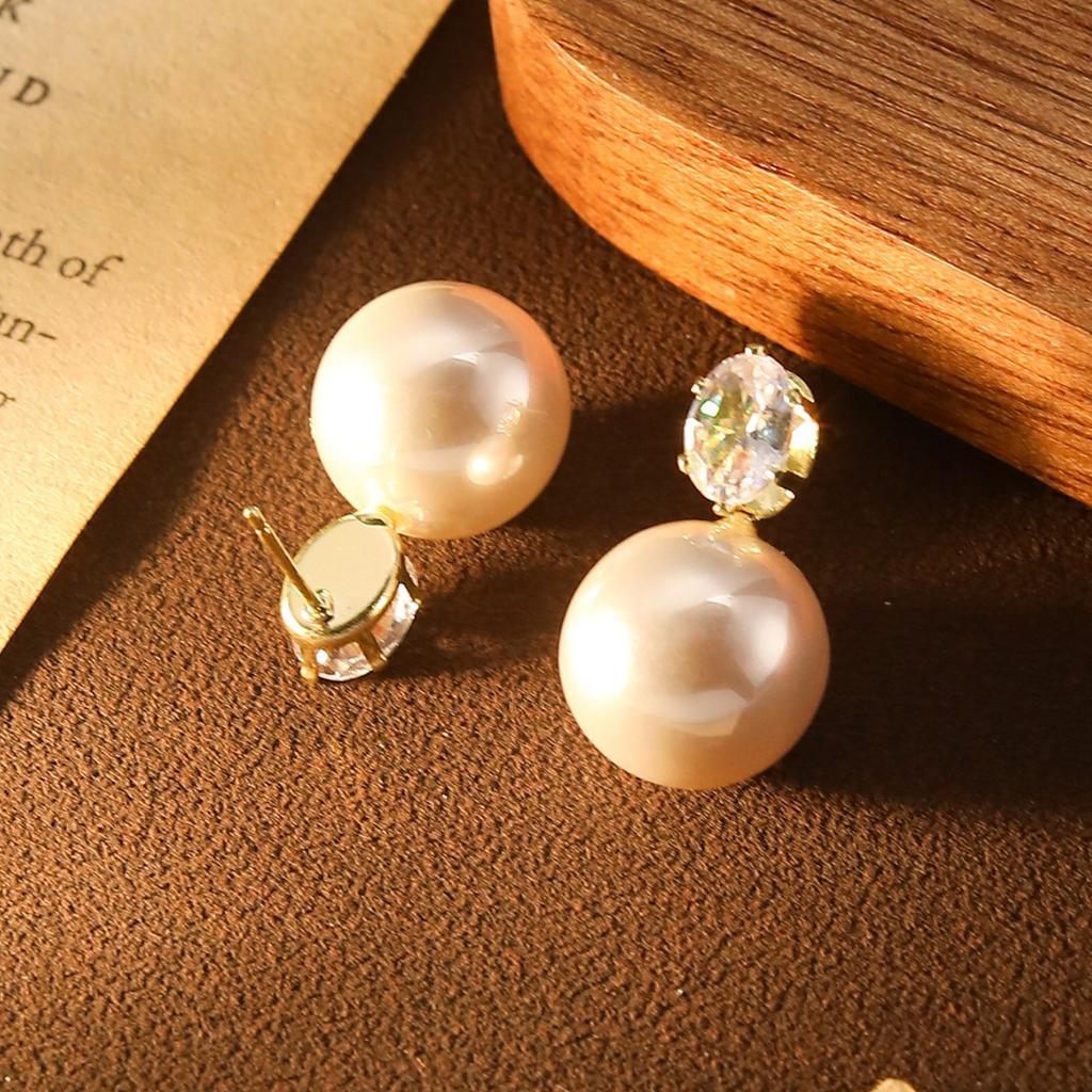 Pearl Earrings High-End Light Luxury Niche Earrings 925 Silver Needle Stud Earrings Women'S Small Fragrant Style Earrings