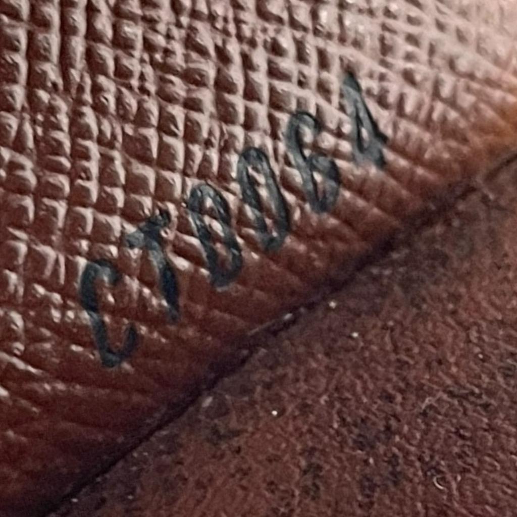 Gebrauchter LOUIS VUITTONSchlüsselanhänger Braun PVC/Leder Unisex