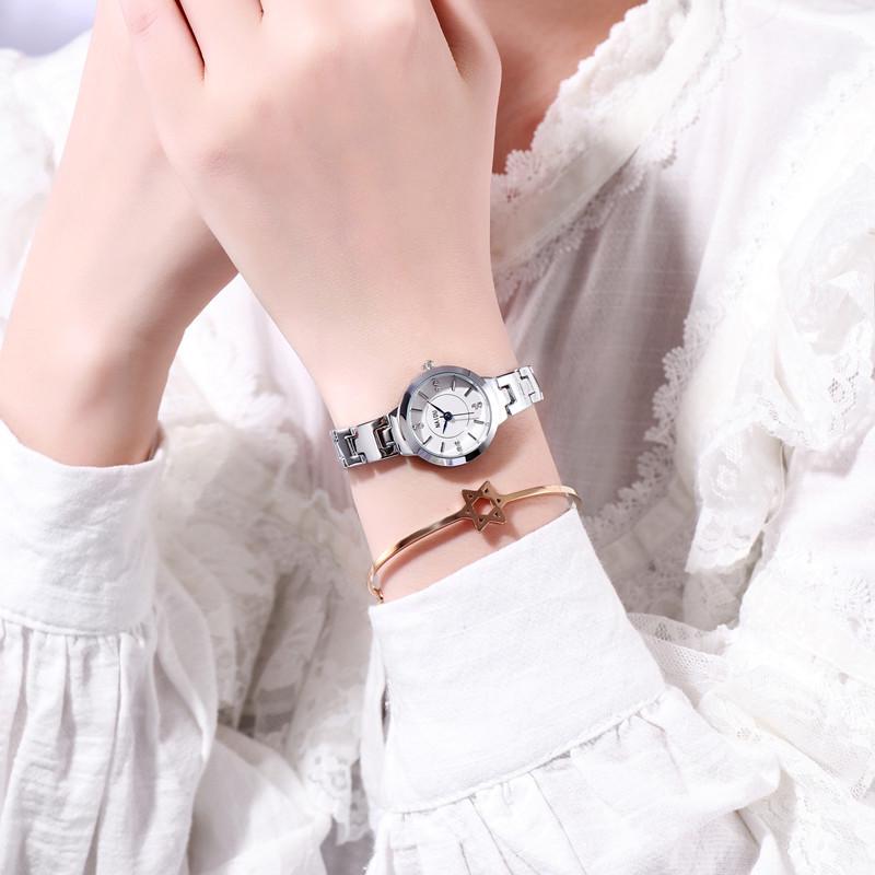 Exquisite Ladies' Quartz Watch - Stylish Steel Band, Casual Design, Waterproof.
