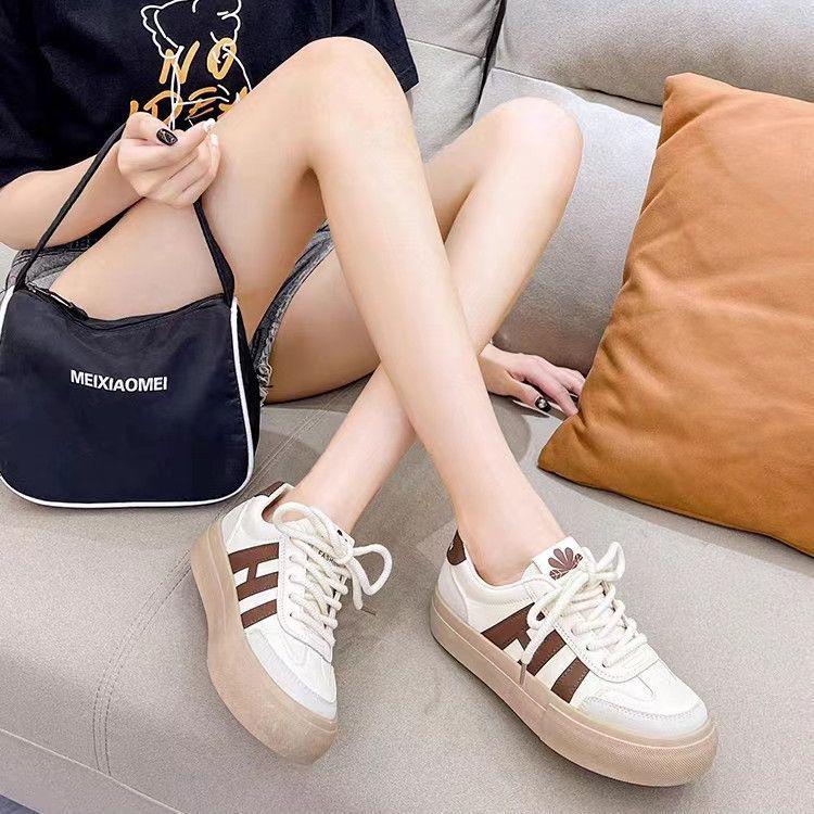 Women's 2025 Retro White Thick-Soled Sneakers: Stylish Height-Increasing Casual Sport Shoes for Summer & Autumn