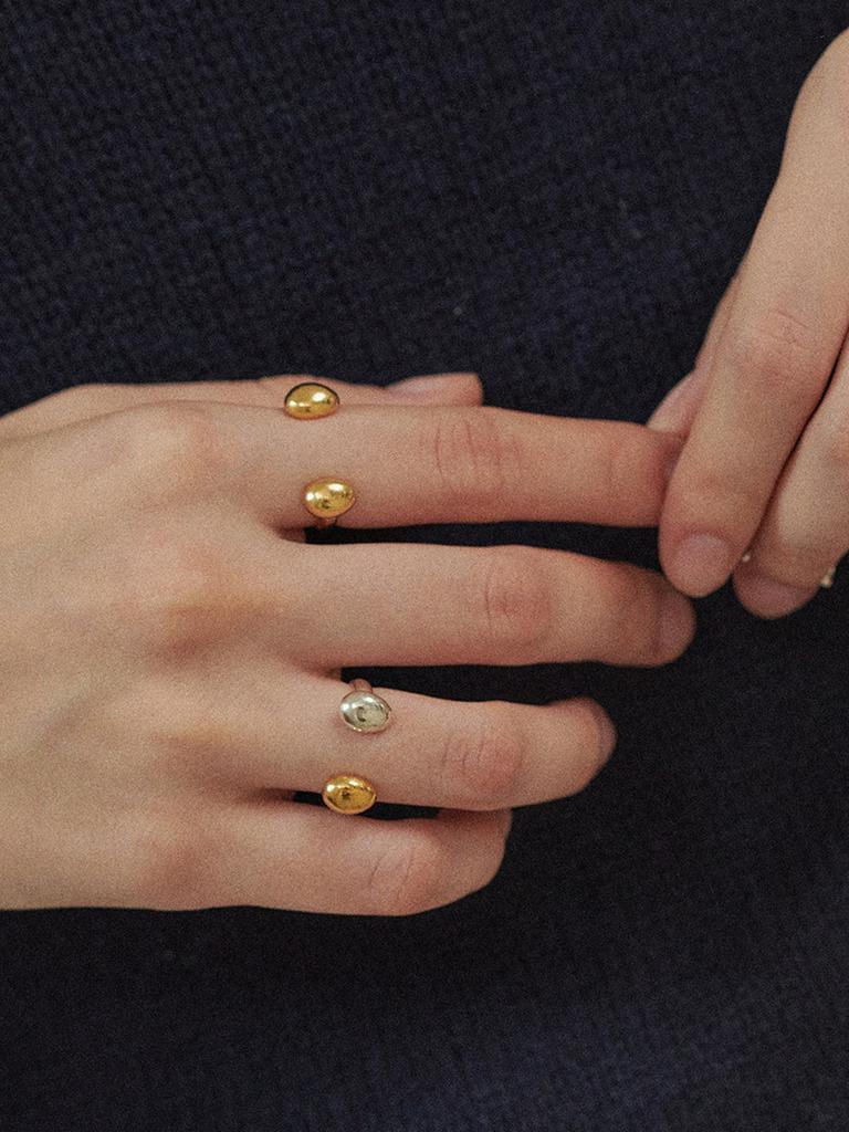 Picoment #006 Oval Open Ring _ Gold