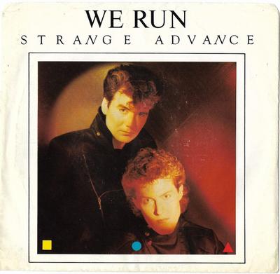 7inch Record STRANGE ADVANCE - We Run 72960 Capitol Records 1985 Canada Dance & Electronica Used