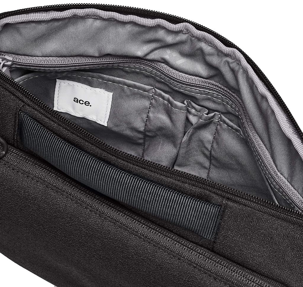 Shoulder Bag Water Repellent B5 Hansley SD Pocket Black [Ace Gene] Multi-Access Men's No.62881