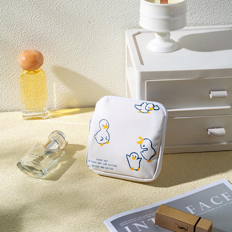 Large Cute Handbag for Student Sanitary Napkin Storage - Portable Menstrual Carry-on