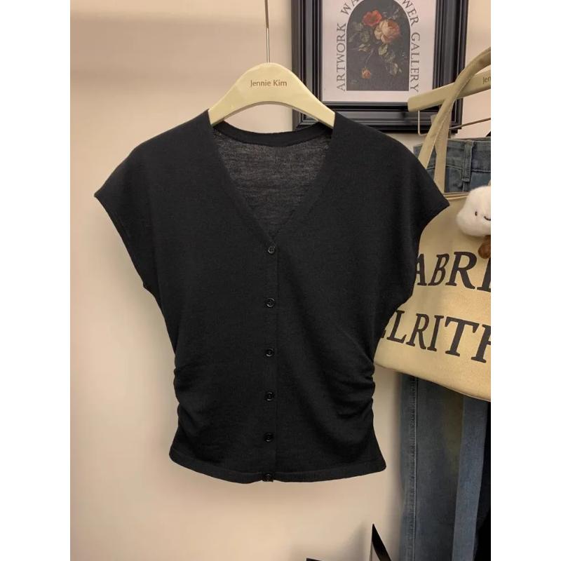 Women's Summer V-neck Short Sleeve Knitwear Slim Button Decorated Casual Top