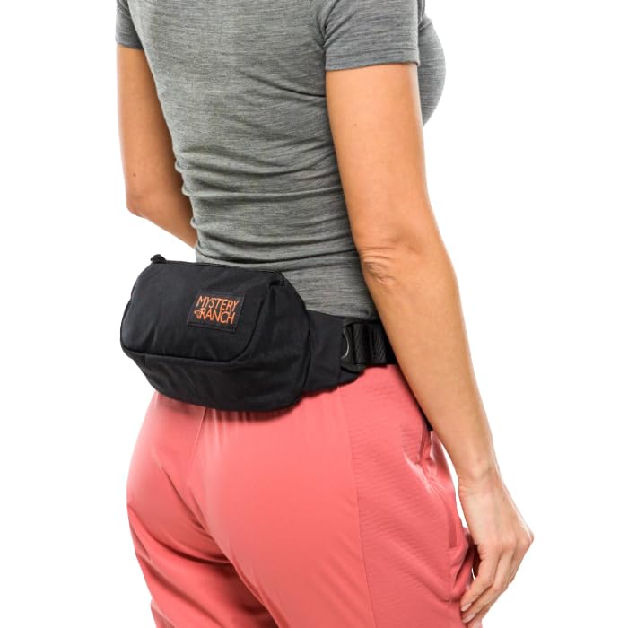 MYSTERY RANCH FORAGER HIP PACK 112623 (Black, One Size, 001) - 2.5L Shoulder Bag for Men and Women, Perfect for Outdoor Activities