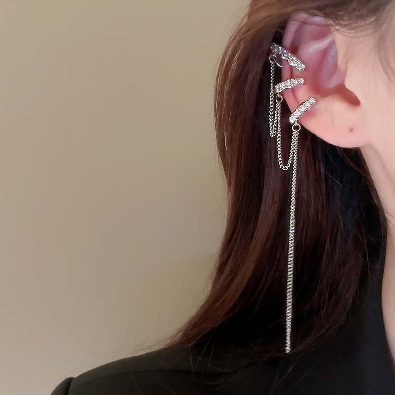 Liquid Metal Pleated Butterfly with Diamond Tassel Without Ear Piercing Ear Bone Clip Female Cold Wind Personalized Earrings Earrings