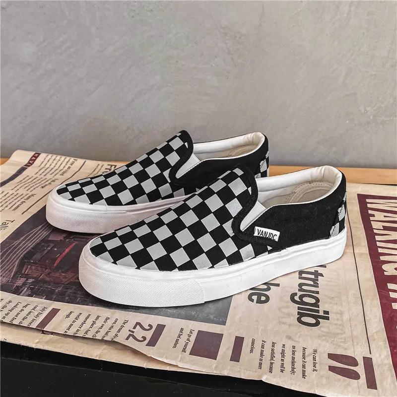 Spring Men Canvas Casual Shoes Trend Checkered Flat Skate Shoes Street Cool Slip-on Loafers