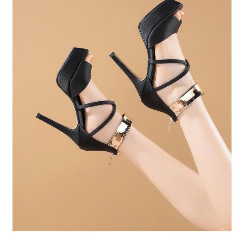 Women's Sandals Waterproof Platform 2025 Summer New Style Fine Heel Anti-slip Fashionable Banquet Roman Sandals for Women