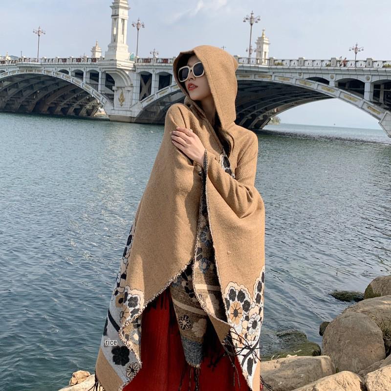 Yunnan Dali Ethnic Style Women's Warm Hooded Scarf Cloak