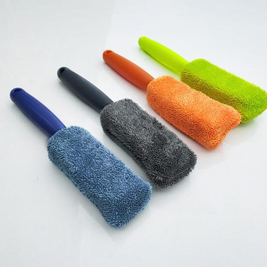 Microfiber Tire Brush with Long Handle Car Wheel Cleaning Tool with Soft Bristles Scratch-Free Essential Auto Detailing Accessory