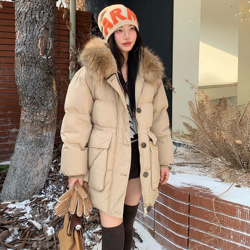 

Женский пуховик премиум-класса на белом утином пуху, средней длины, в стиле милитари, зима 2025, новая модная модель с поясом и большим меховым воротником S