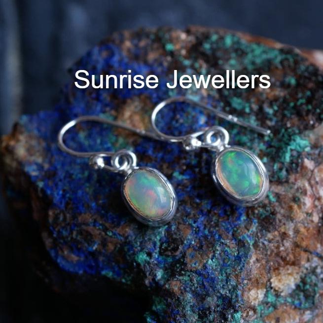 

Комплект сережек «Эфиопский опал Акони Ари» от Sunrise Stud Earring и обруч с подвеской • Подарок лучшему другу • Free Size синий