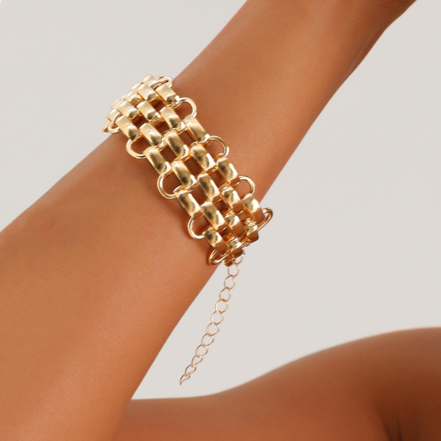 European and American jewelry, punk exaggerated thick chain necklace, fashionable simple clothing accessories metal bracelet Spice Girl