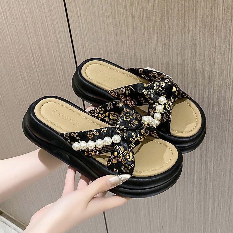 New pearl non-slip cross-platform French one-word slippers