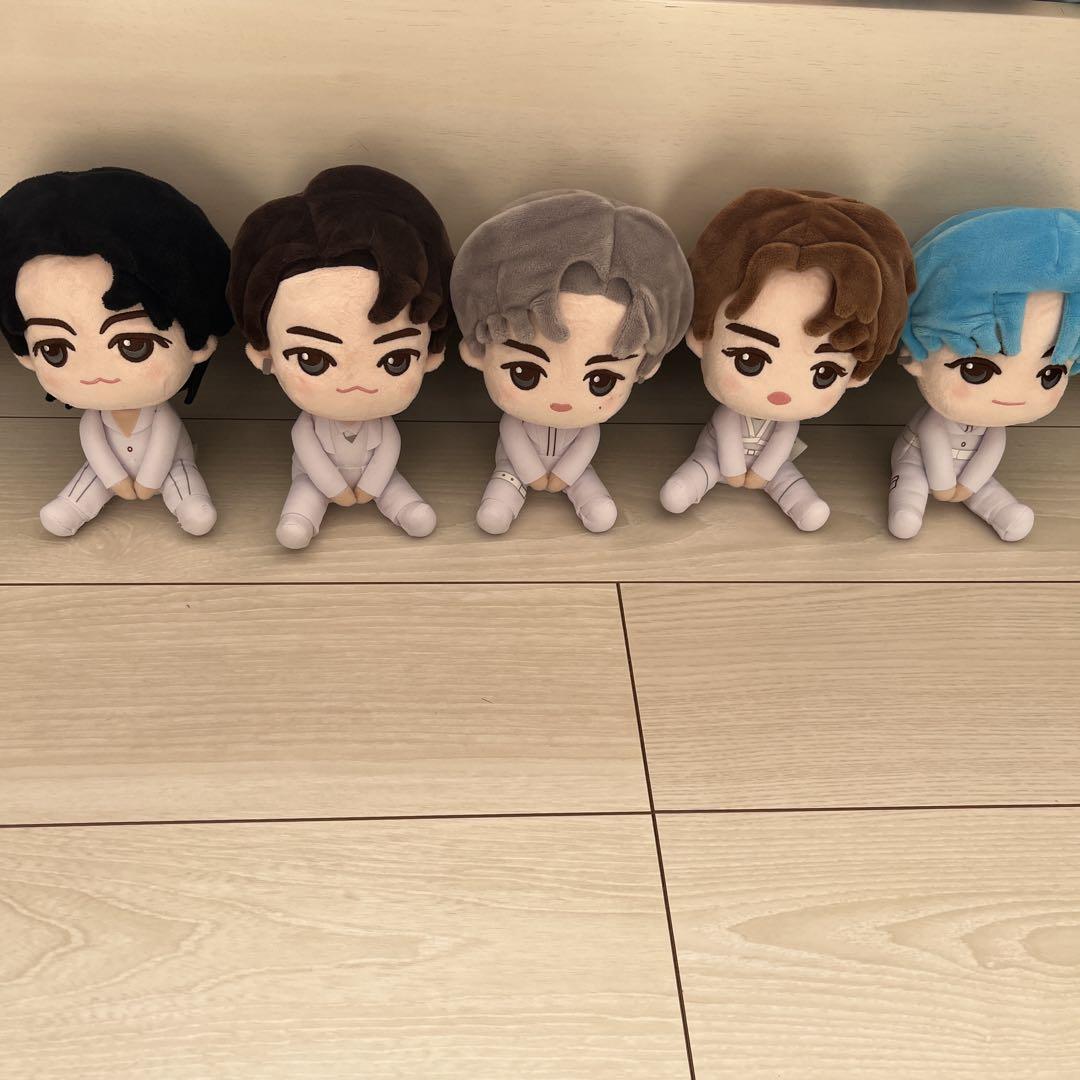

[USED] BTS stuffed toy set